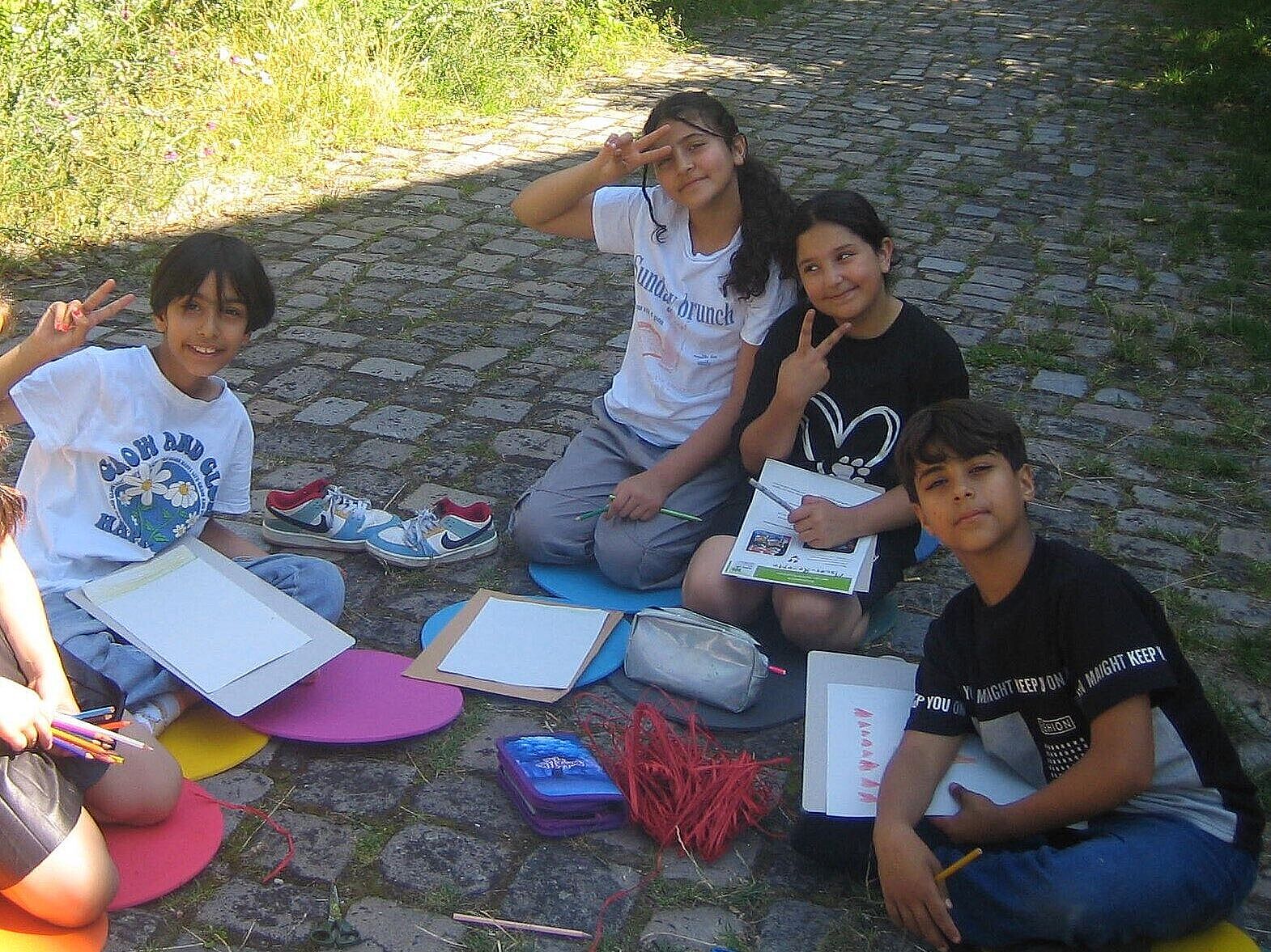 Geschenkepacken (Foto: Barbara Philipp) Geschenkepacken