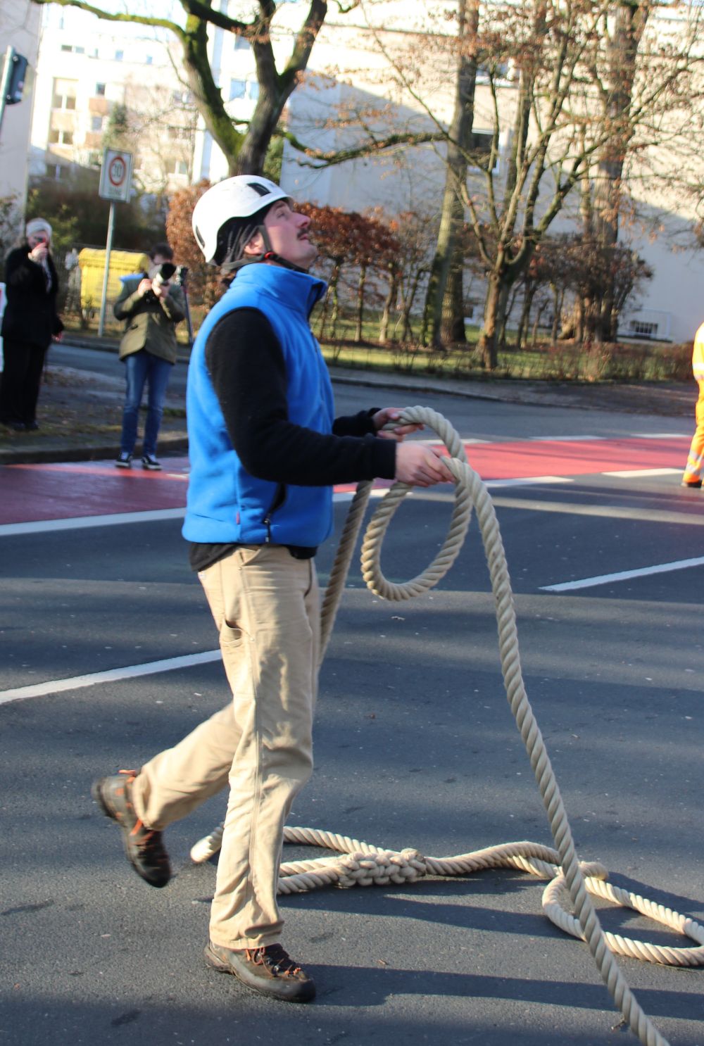 Installation der Eichhörnchenbrücke