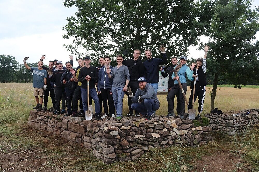 Bau einer Natursteinmauer in Kornburg