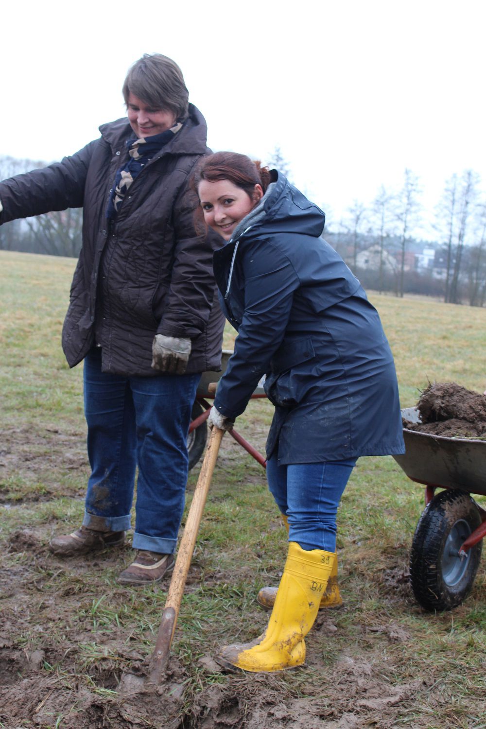 Azubis für Amphibientümpel 