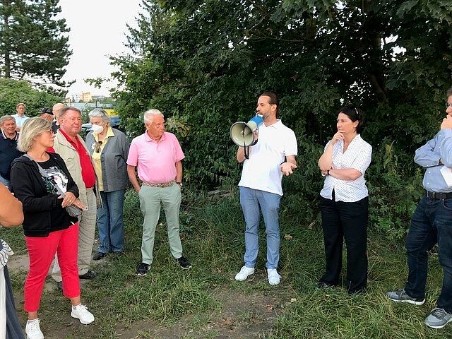 Protestspaziergang im Knoblauchsland