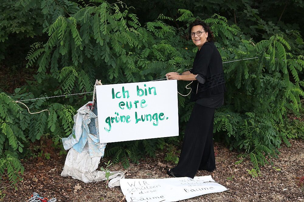 Demo an der Radrennbahn