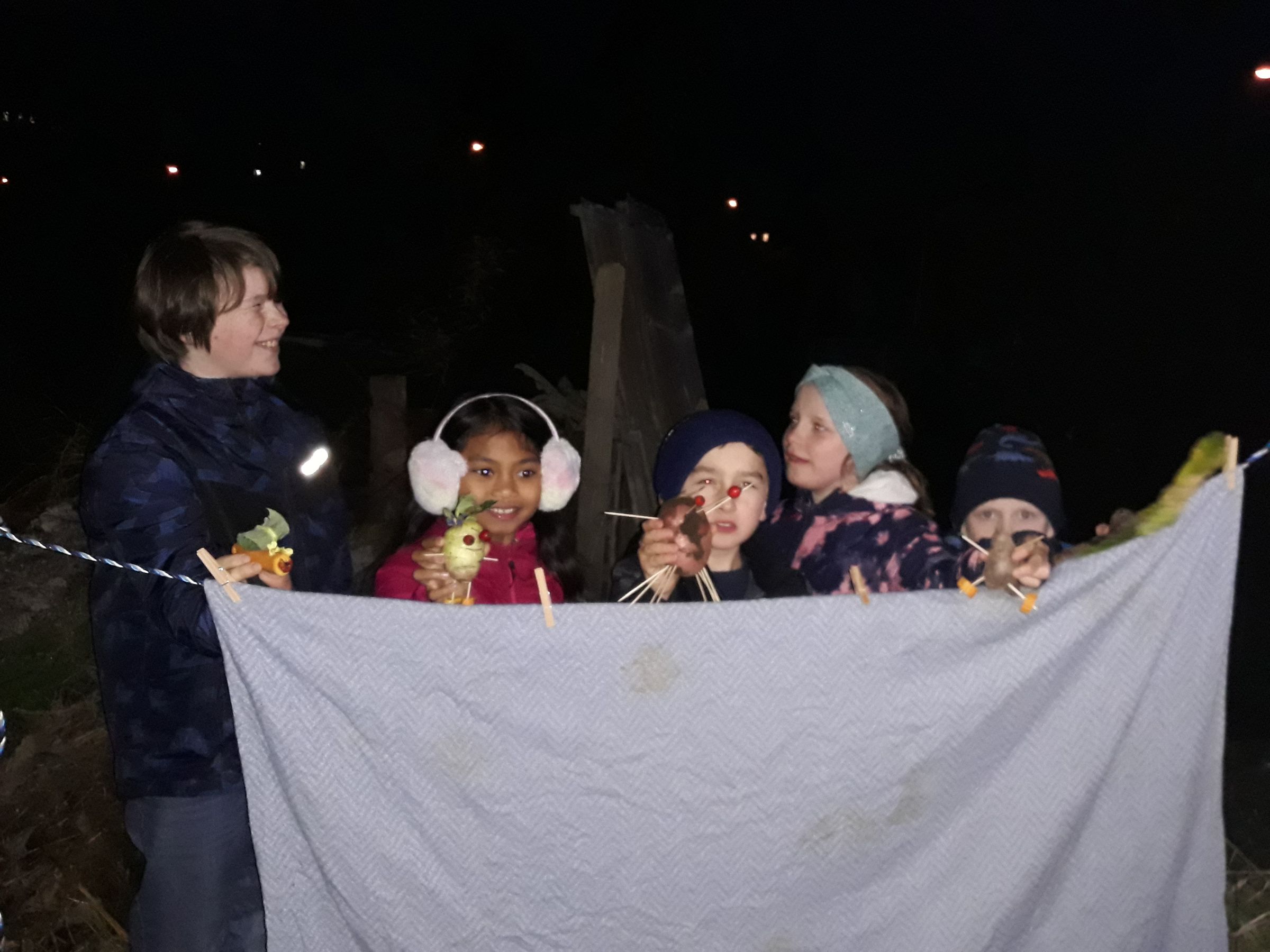 Erntedankfest Kinderackergruppe Gebersdorf - Gemüsetheater