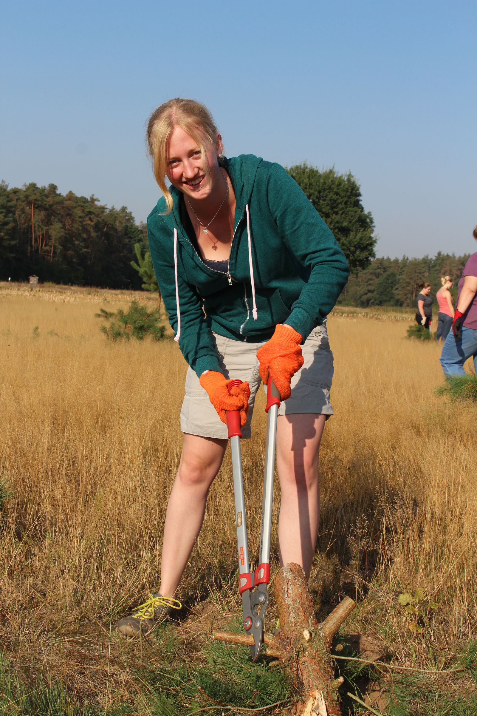 Cosima bei der Biotoppflege