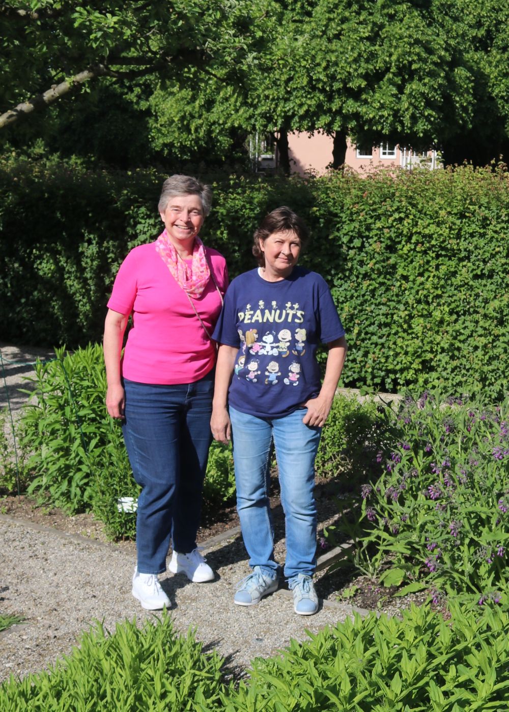 Die Ortsgruppenvorsitzenden Manuela Massari und Susanne Wiebell