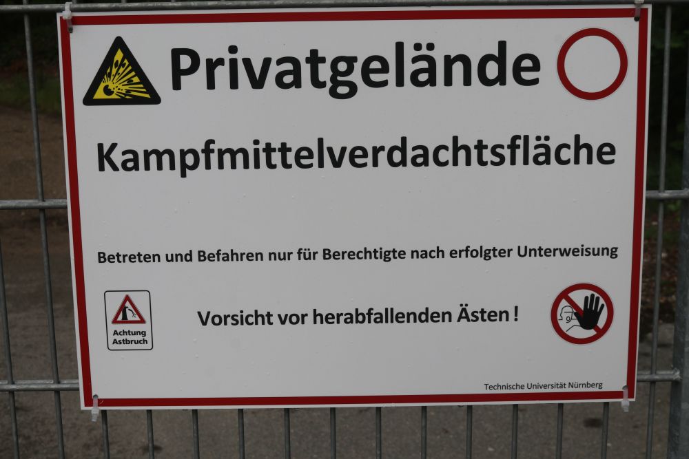 Schild Kampfmittelverdachtsfläche