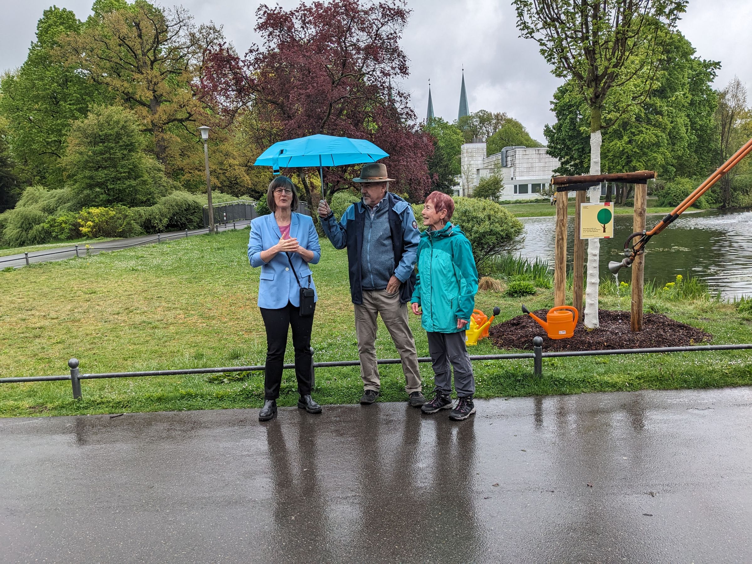Tag des Baumes - Eröffnung (Foto: Heinz Schaarschmidt) Tag des Baumes - Eröffnung