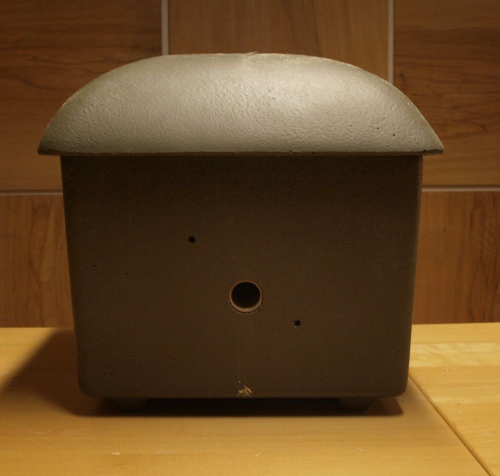 Hummelkasten aus Beton