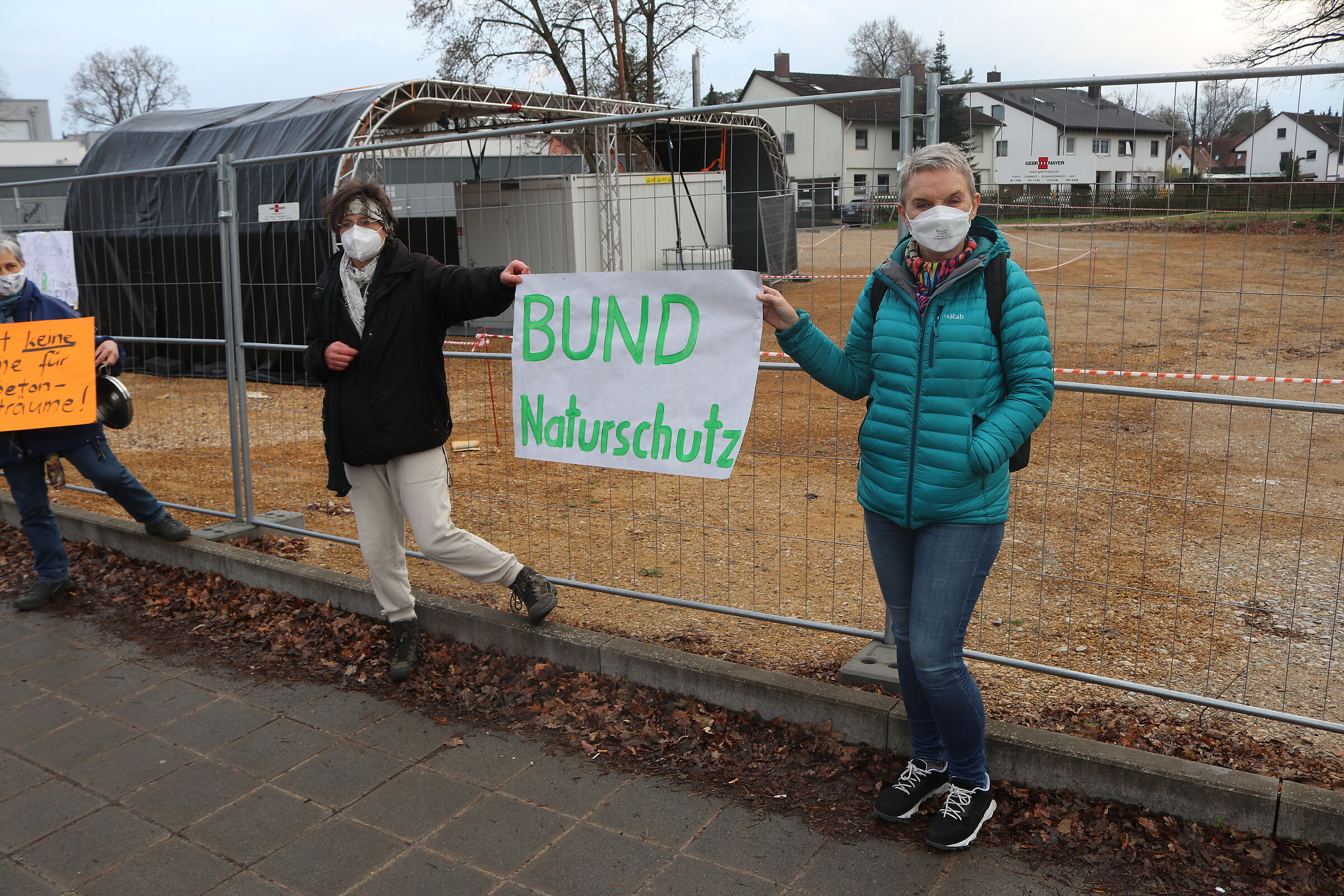 Monika Krumbach von der OG Nürnberger Süden (links), Foto: Wolfgang Dötsch